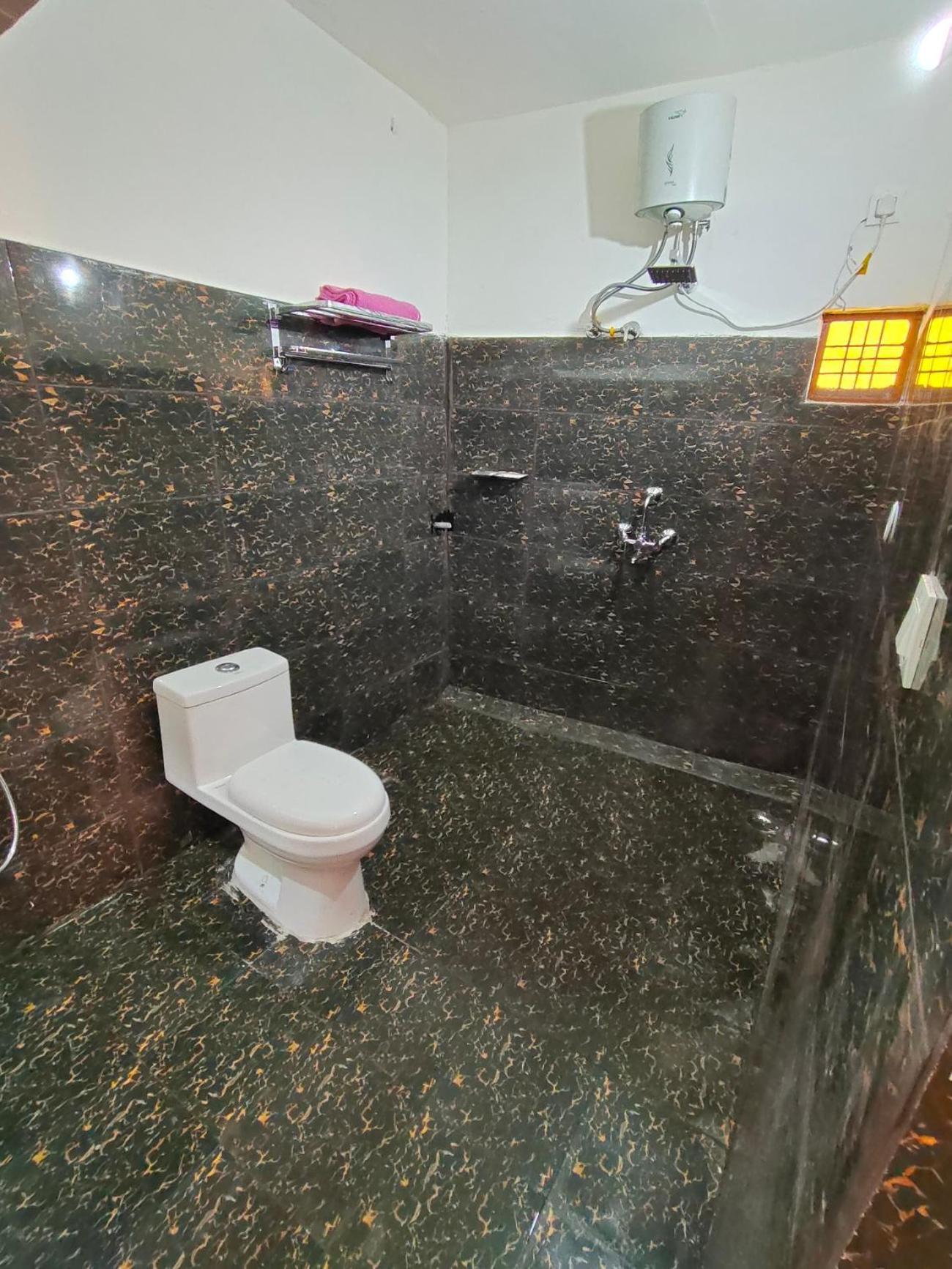 Alaknanda Homestay Karnaprayag Bagian luar foto